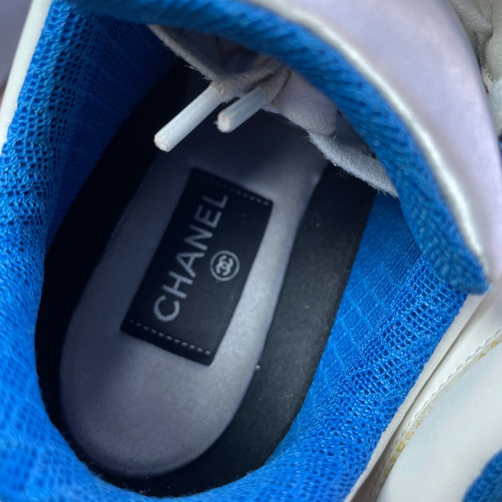 Chanel Classic Monogram Logo Trainer White/Blue 39 - Picture 5 of 10